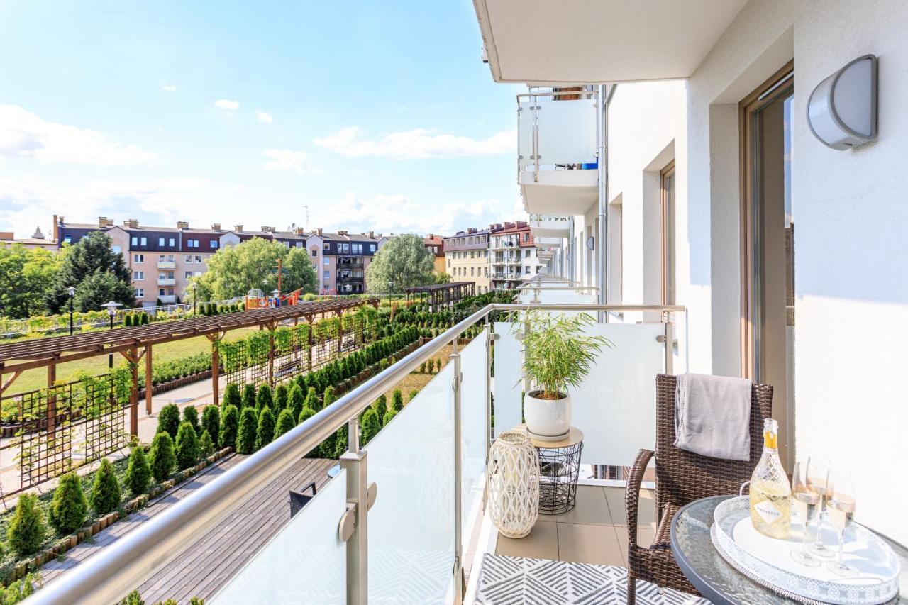 Apartament "Anna" - Kwartal Rozy Wiatrow, 15 Min Spacerem Od Plazy Swinoujscie Exterior photo